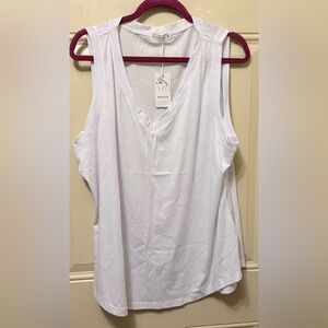 Moshu White Sleeveless V Neck Pullover Top Size 2XL